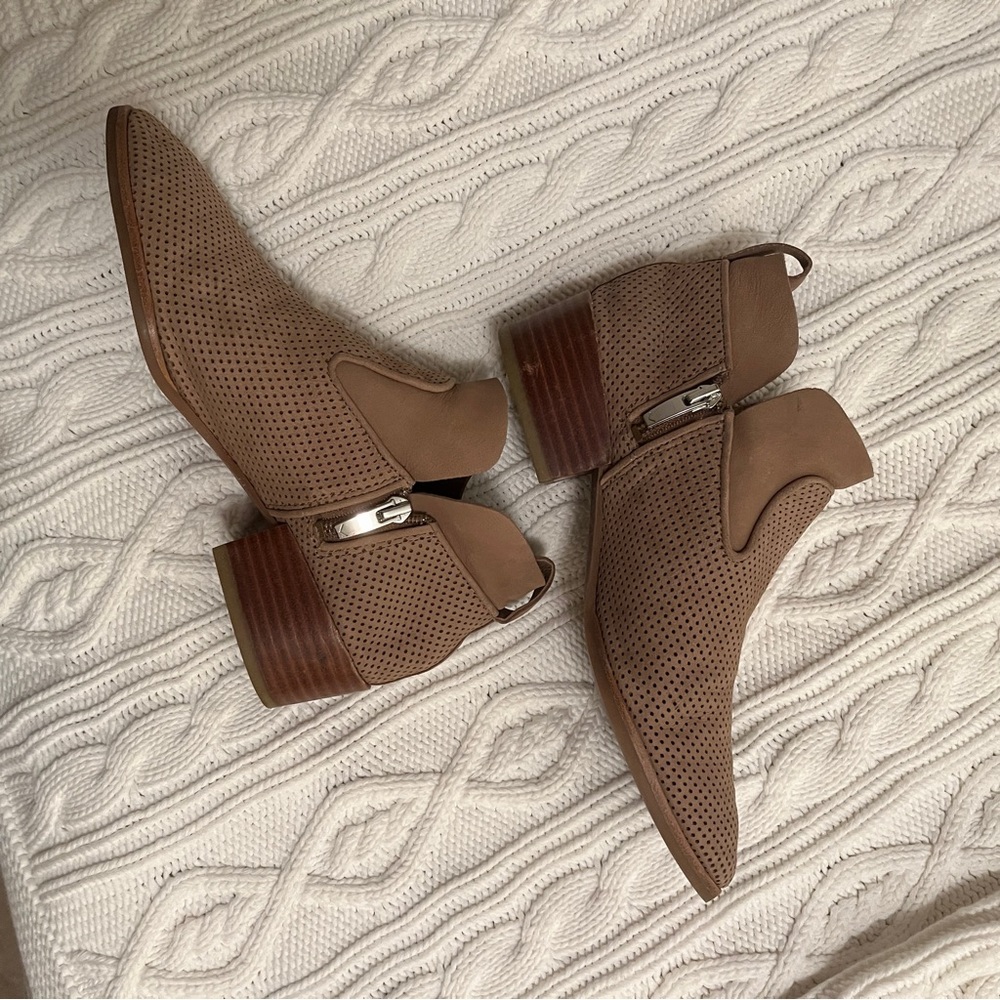 Via Spiga Tricia Bootie (Dark Tan)